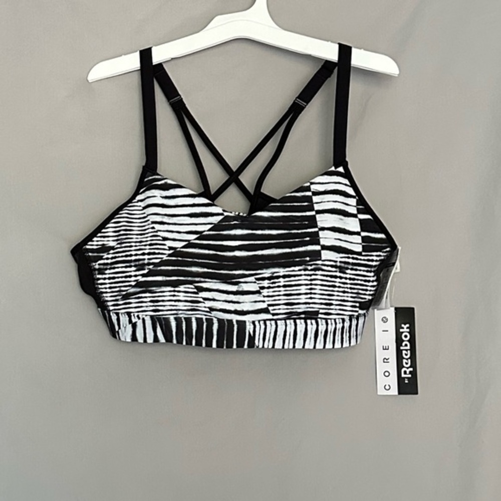 Reebok AM Lux Strappy Sports Bra – Black Core 1 Training NWT XL
